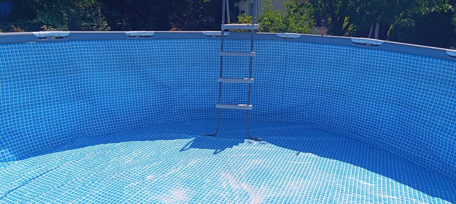 Basen intex + pompa zarezerwowany do soboty