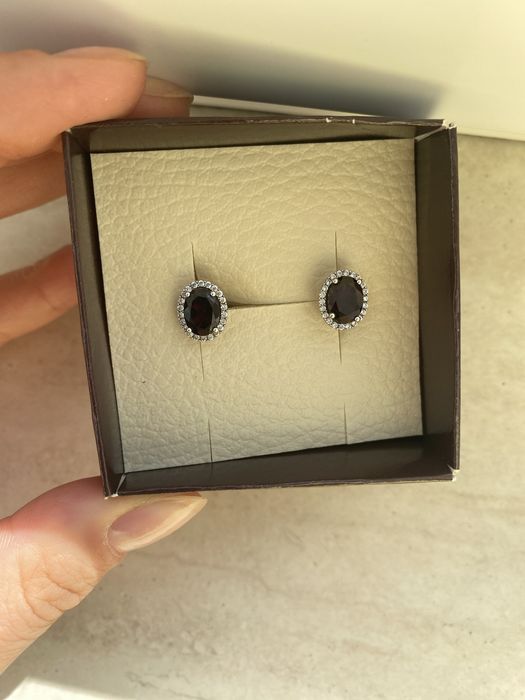 Срібні пусети з гранатом