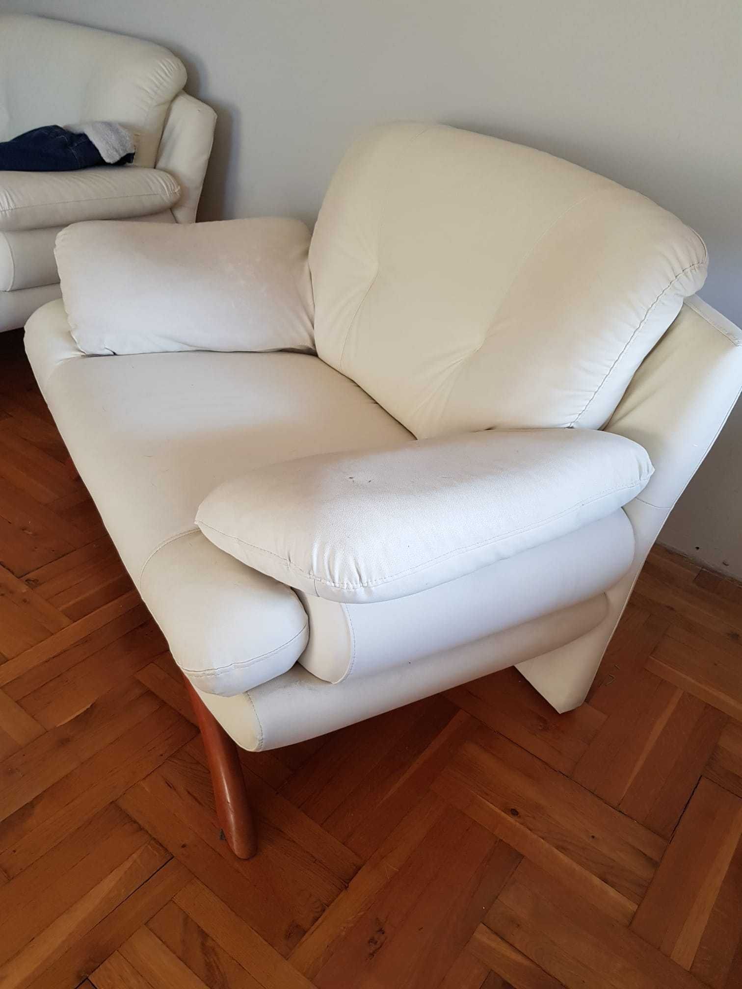sprzedam komplet wypoczynkowy sofa i dwa fotele