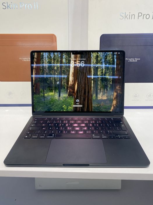 Used Macbook Air M2 13 16/256 Midnight