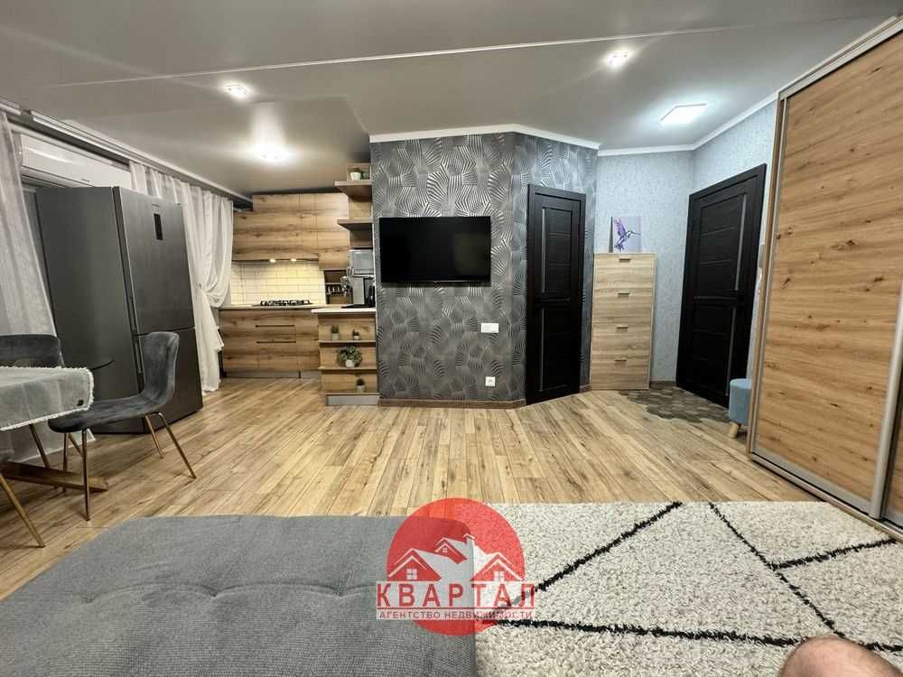 Продается 2-х к. квартира с дорогим капремонтом возле 5-й Горбольницы