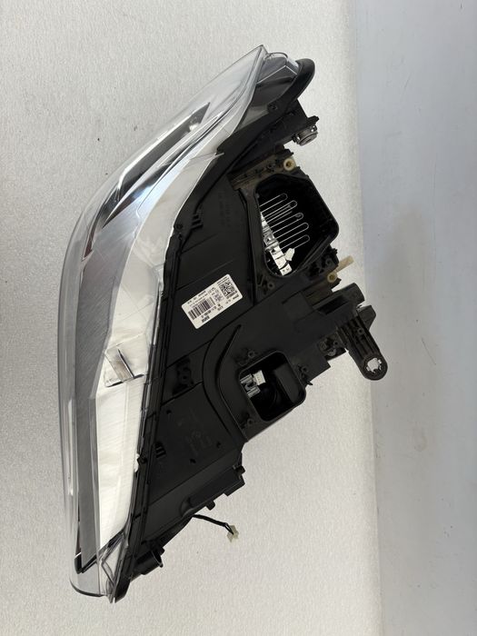 BMW X2 F39 17-23 lampa prawy przód prawa przednia Full Led