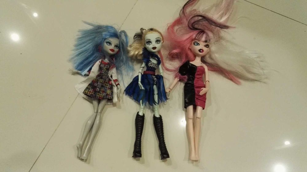 Lalki Monster High 3 sztuki   <  no 4