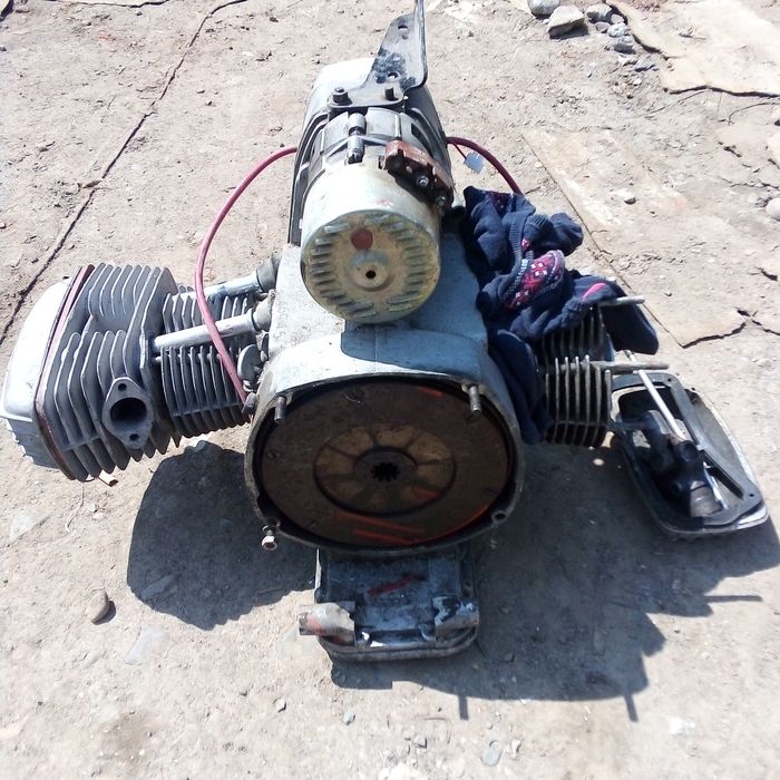Двигун до мотоцикла Дніпро.