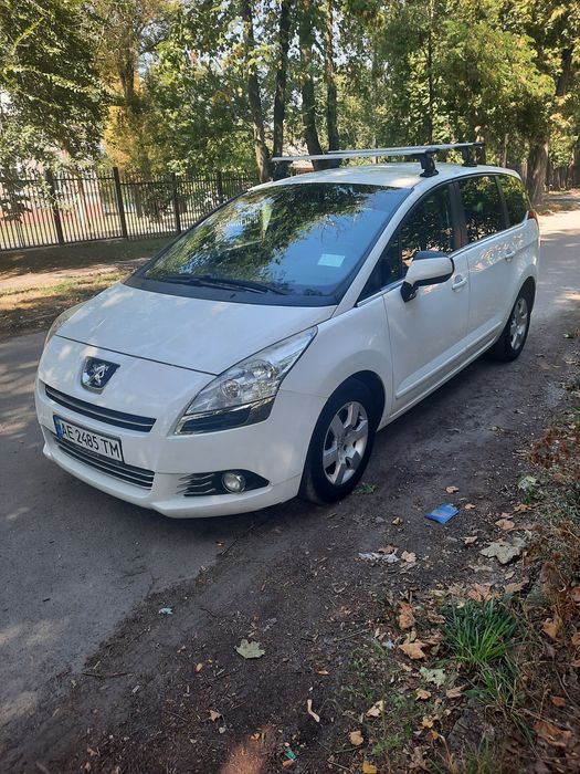 Продам Peugeot 5008