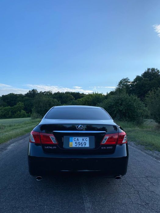 Продам Lexus ES 350