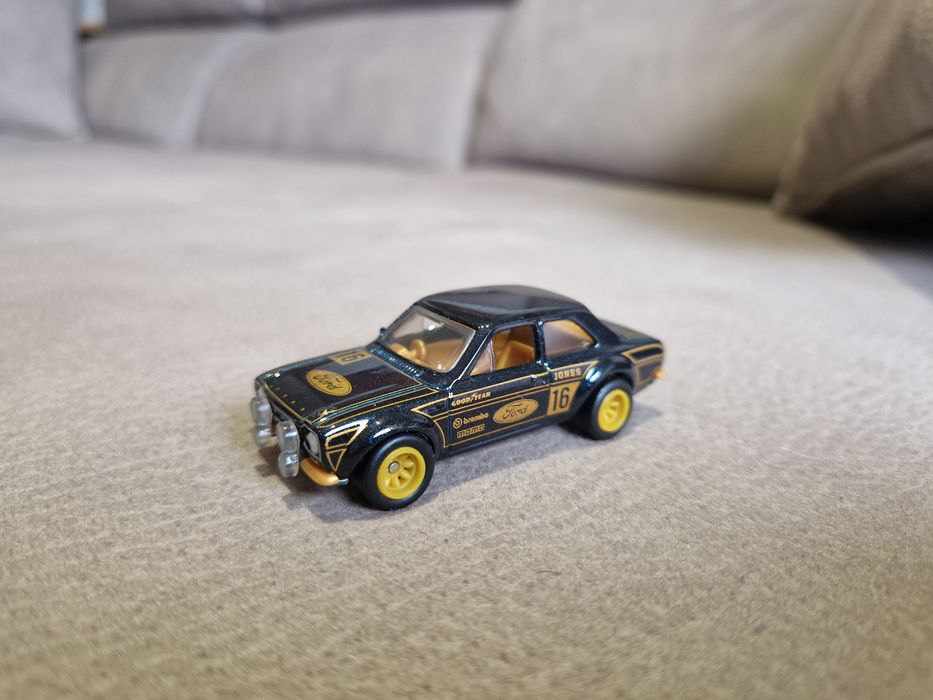 2x Hotwheels RealRiders