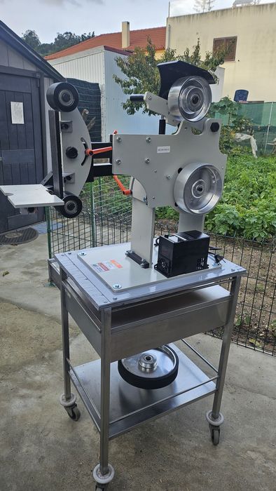 Lixadeira de cinta Belt Grinder com bancada