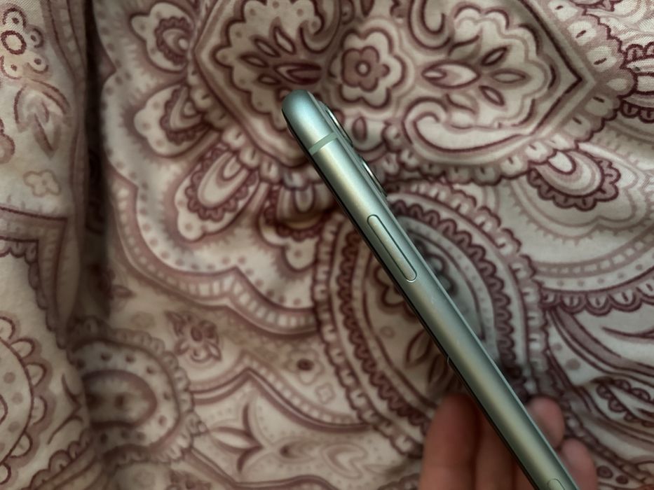 Iphone 11 64g stan idealny
