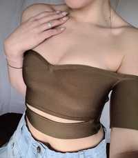 Zielona khaki obcisła bluzka z wycięciem odkryte ramiona crop top 34 X