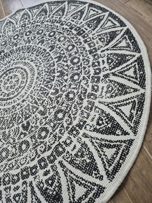 Dywan okrągły 140 cm