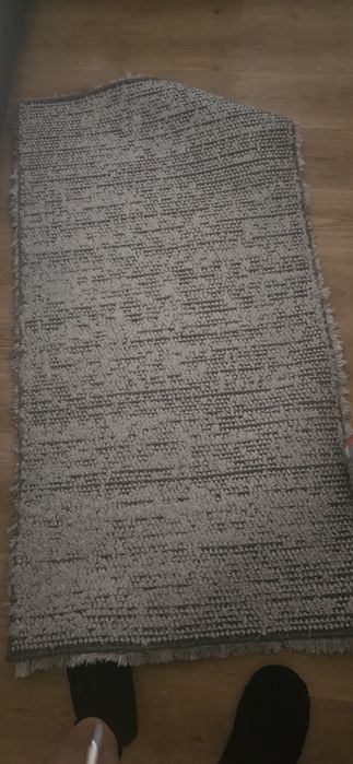 Tapetes quarto pelo comprido-cinza (15€ cada)