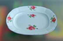 Travessa em porcelana Vista Alegre motivo floral