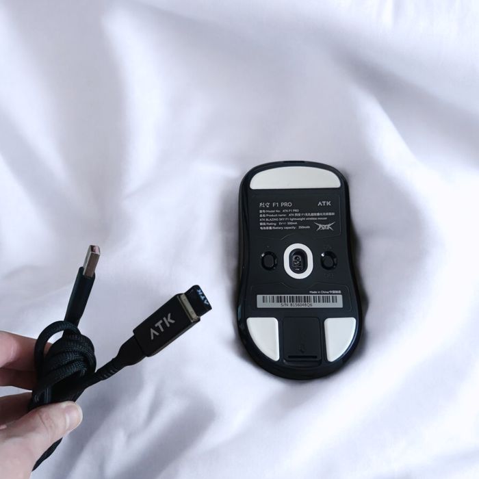 Нова ‼️ ігрова бездротова миша ATK F1 Pro чорна. Сенсор PAW3950