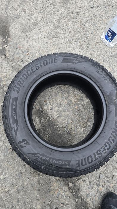 Bridgestone Blizak DM-V3 265/60/18