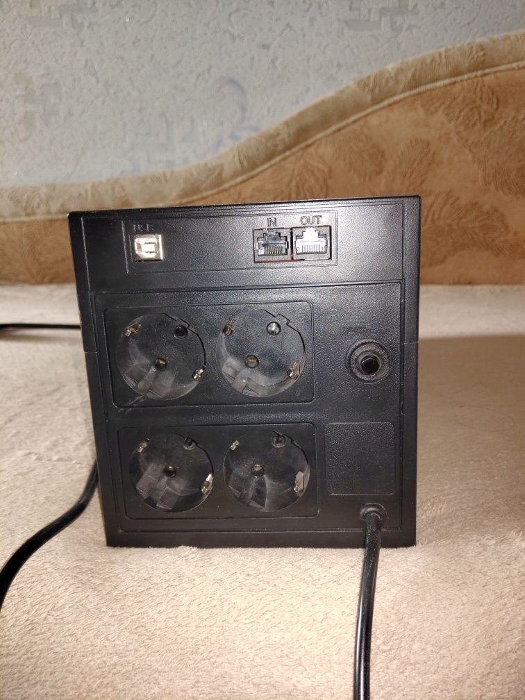 ИБП PowerCom Raptor RPT-2000AP Schuko