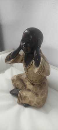 Buda decorativo em cerâmica