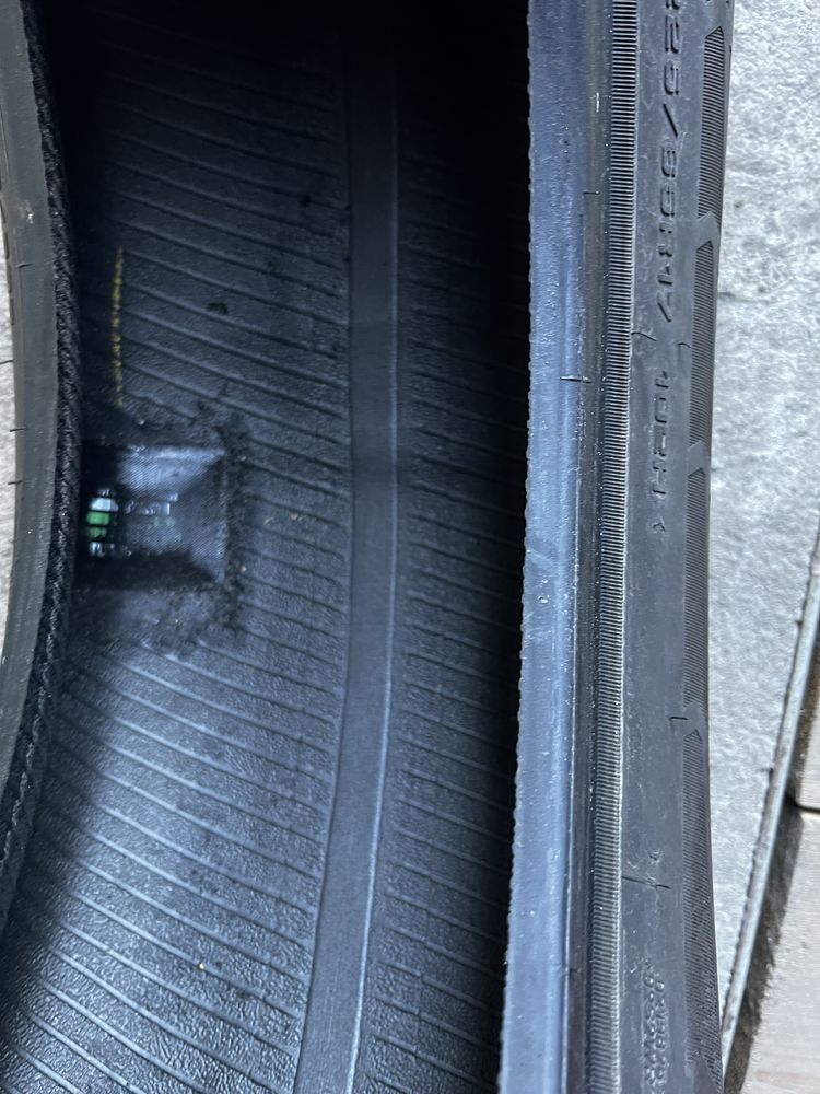 Зимові шини GoodYear UltraGrip  SUV 225/65 R17 102H
