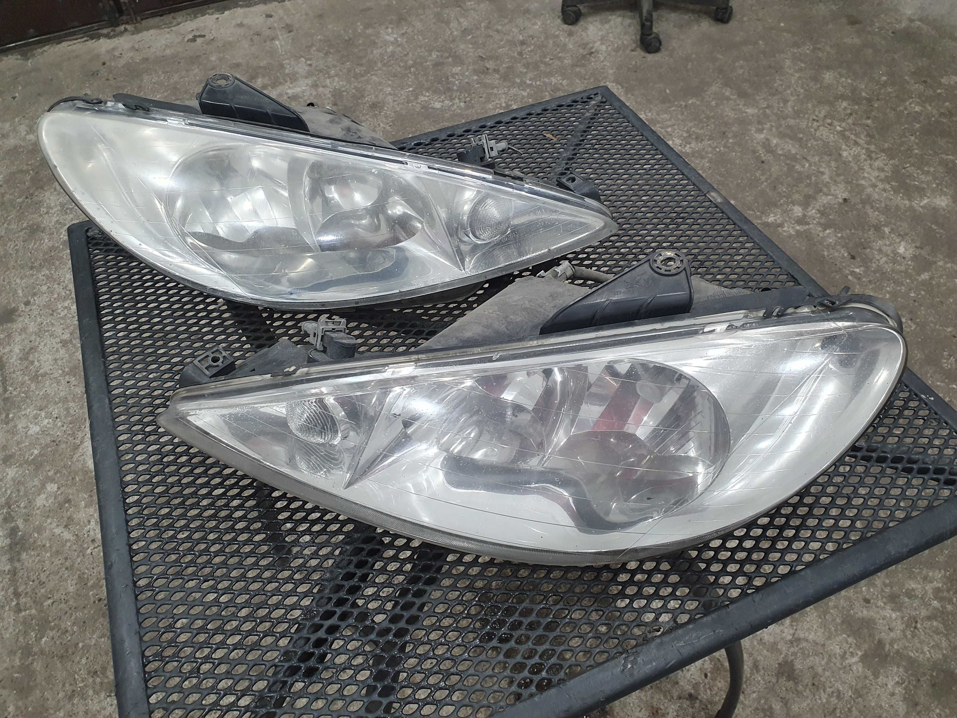 Lampa lampy przód przednie Peugeot 206 05 r komplet