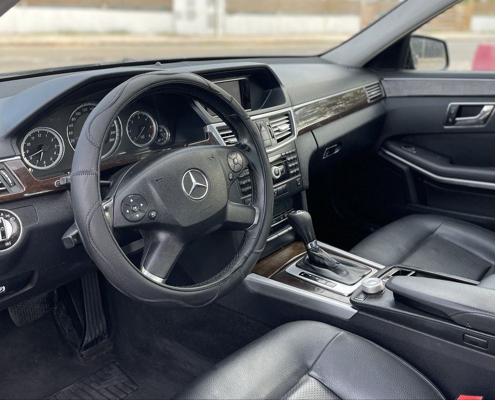 Mercedes-Benz E220 170cv