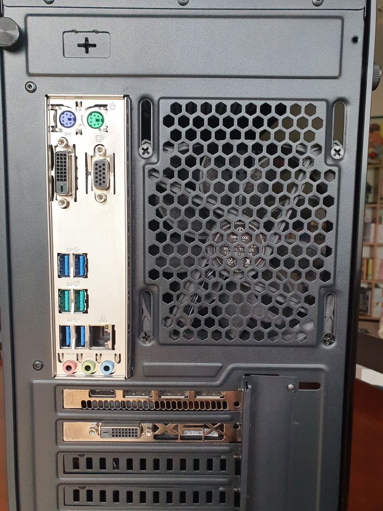 PC Rayzen 5 com RX 570