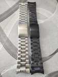 Bransolety do zegarka z maskownicami 24mm czarna i srebrna