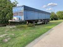 Обмін на легковий автомобіль Полупричеп контейнеровоз зерновоз