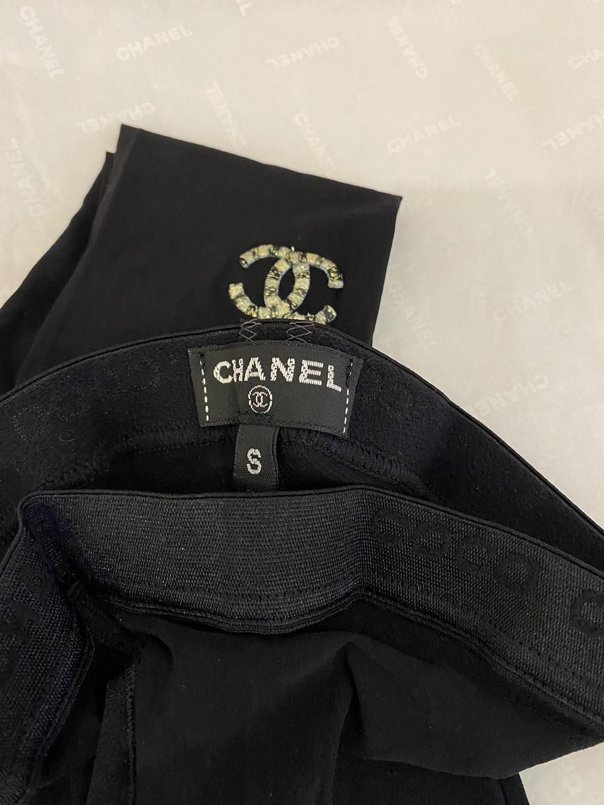 Chanel колготки.