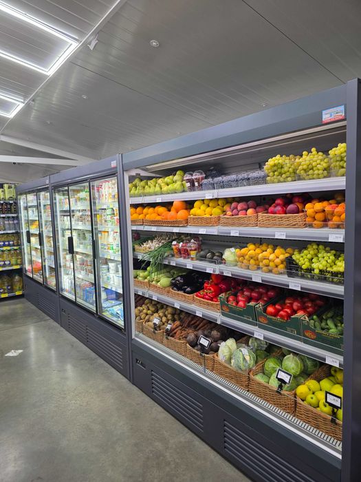 регали холодильні овочеві пристінні  горки вітрини  для овочів гірки