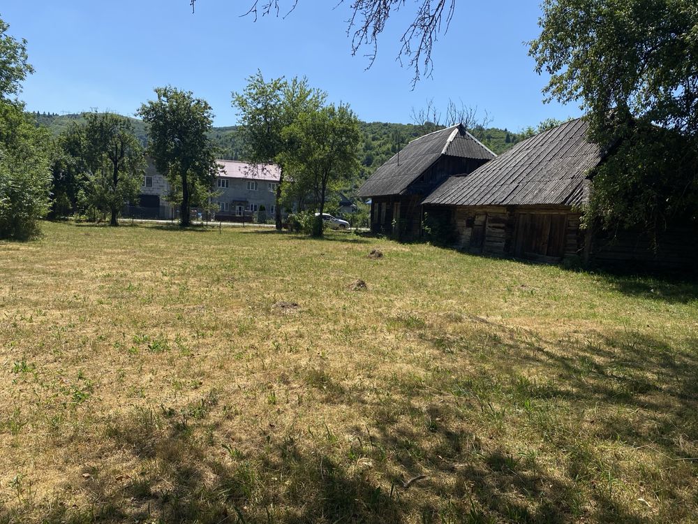 Продам ділянку під будівництво