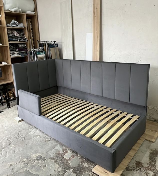 Ліжка кутові дитячі м’які велюрові односпальні полуторні буквою Г