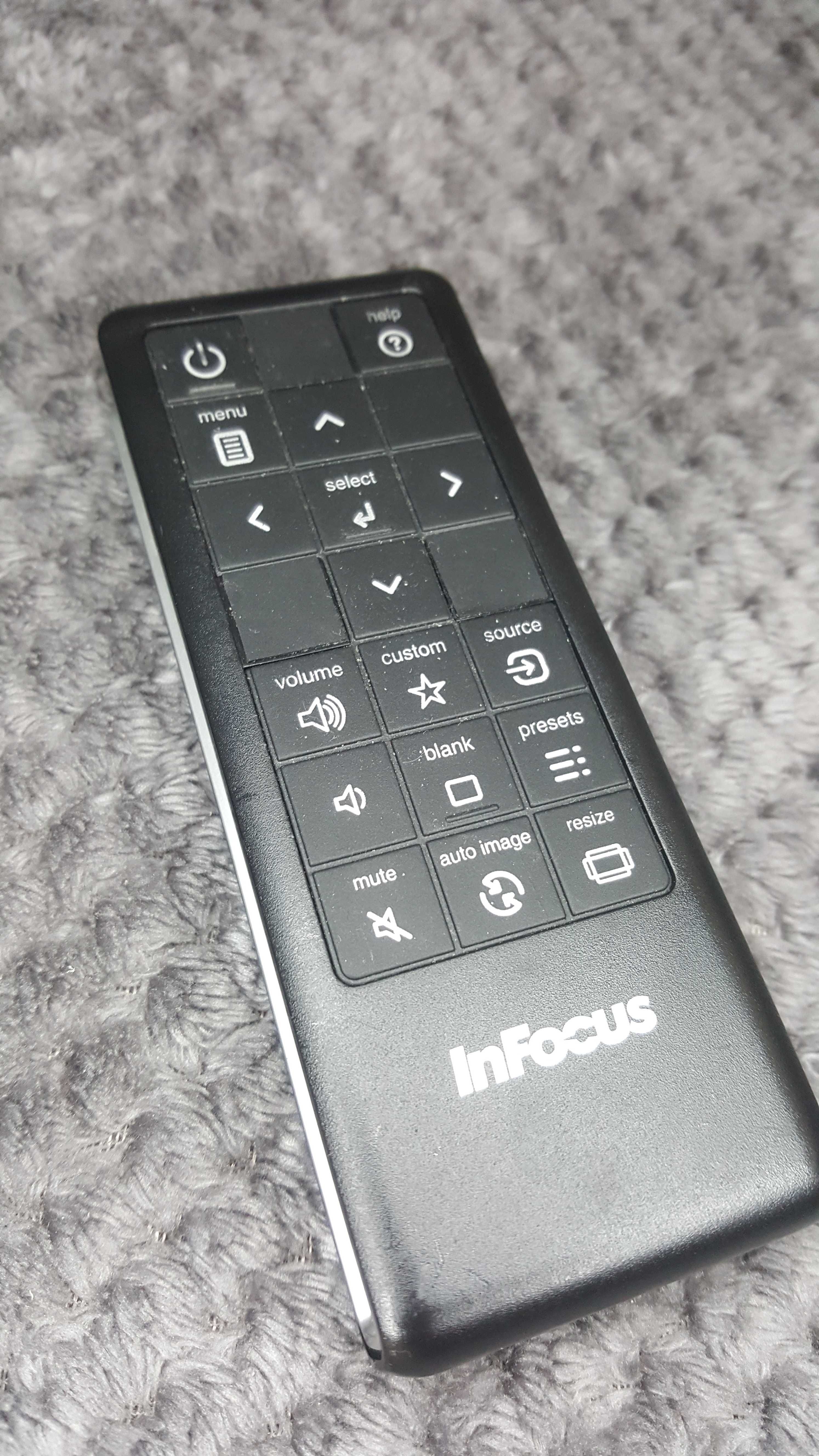 InFocus HW-Navigator-3 pilot do projektora