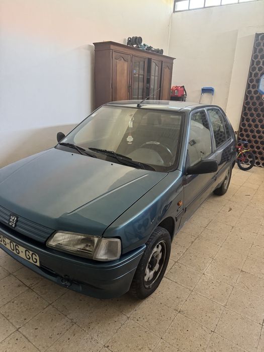 Carro pegeout 106