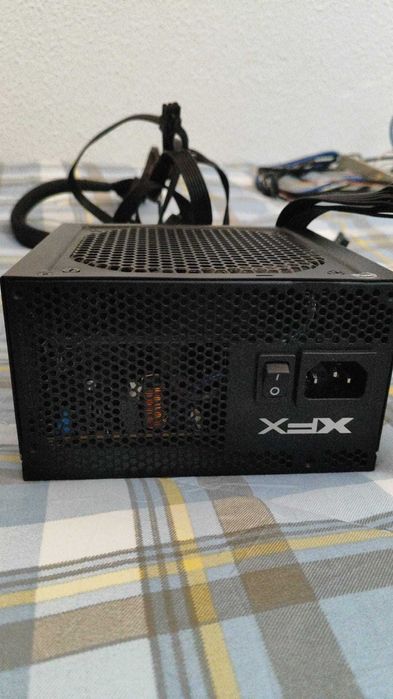 Vendo - Fonte de Alimentação XFX XT 500W