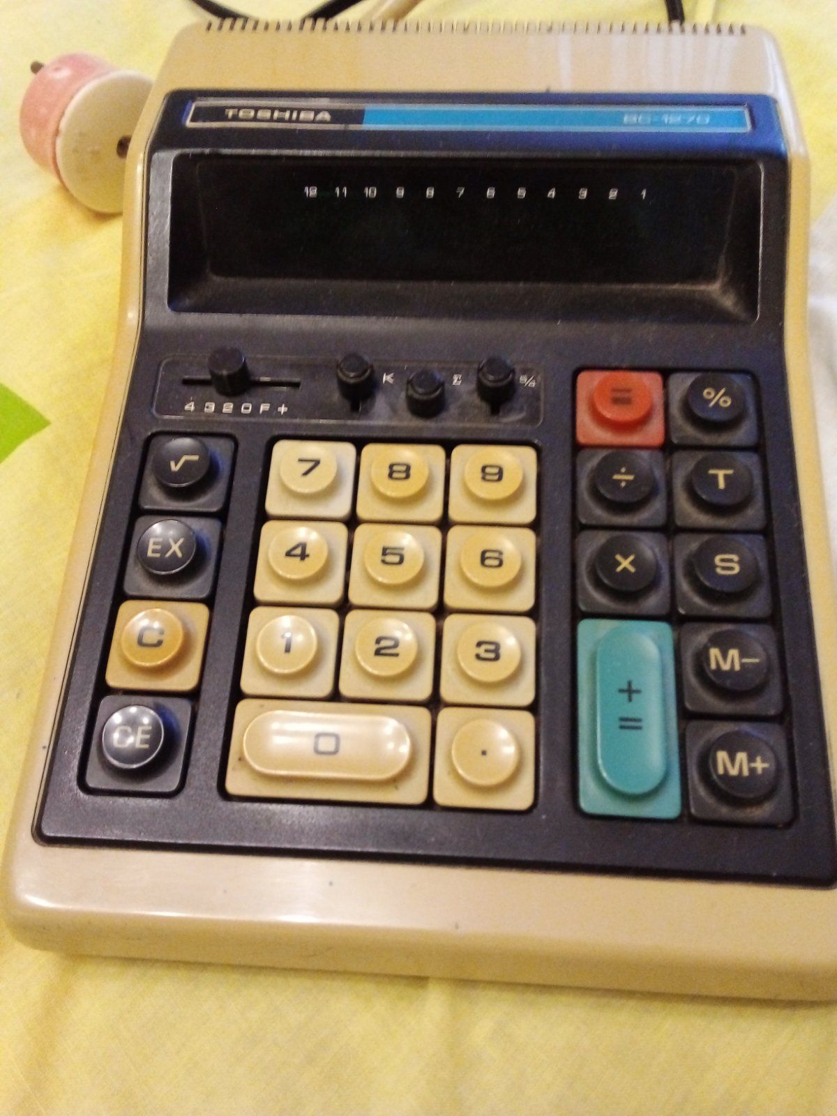 Калькулятор Toshiba bc1270