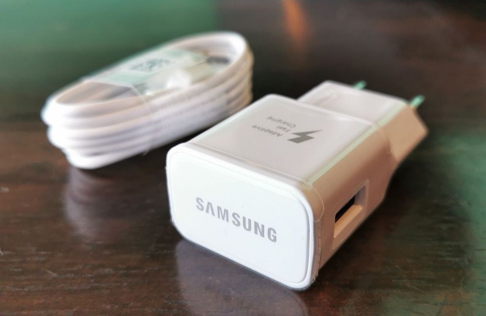 Ładowarka SAMSUNG 15W z kablem USB A do typ C 1m Biała