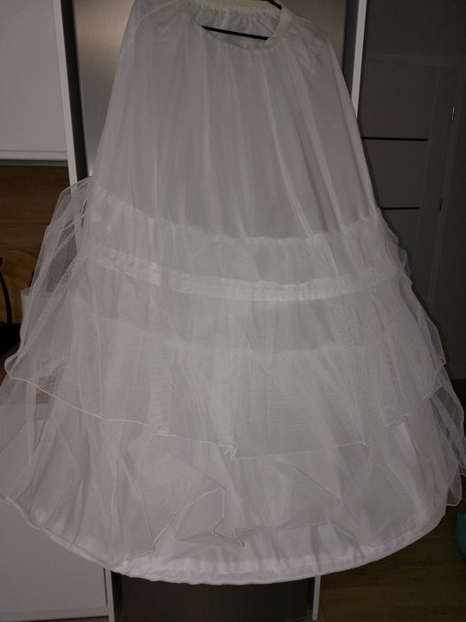 Sukienka ślubna biała