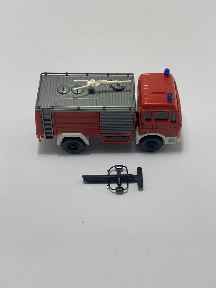 Mercedes Bombeiros Roskopf escala 1/87