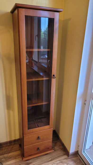 witryna drewniana regał biblioteczka
