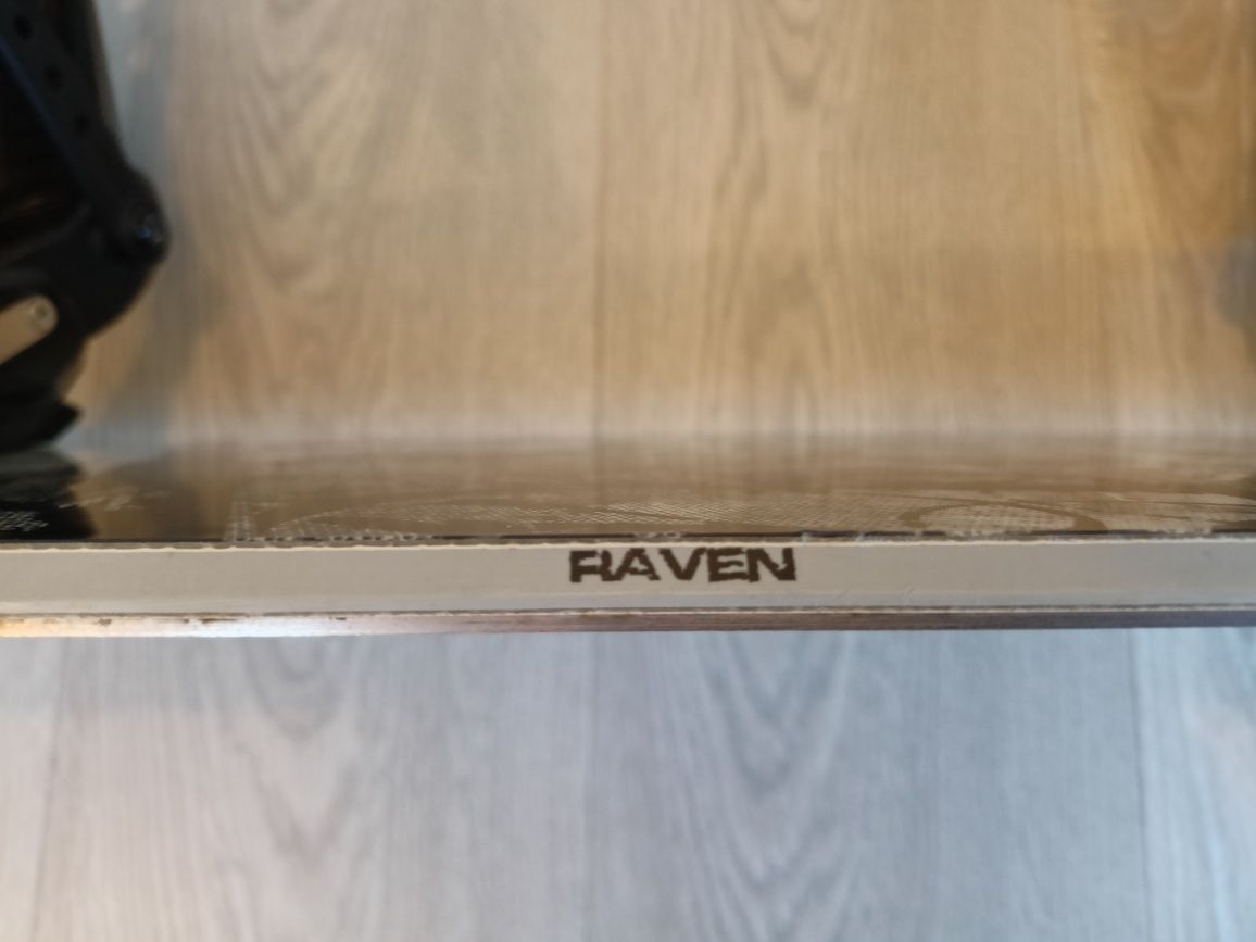 Deska snowboardowa Raven Grunge 156 + wiązania S250
