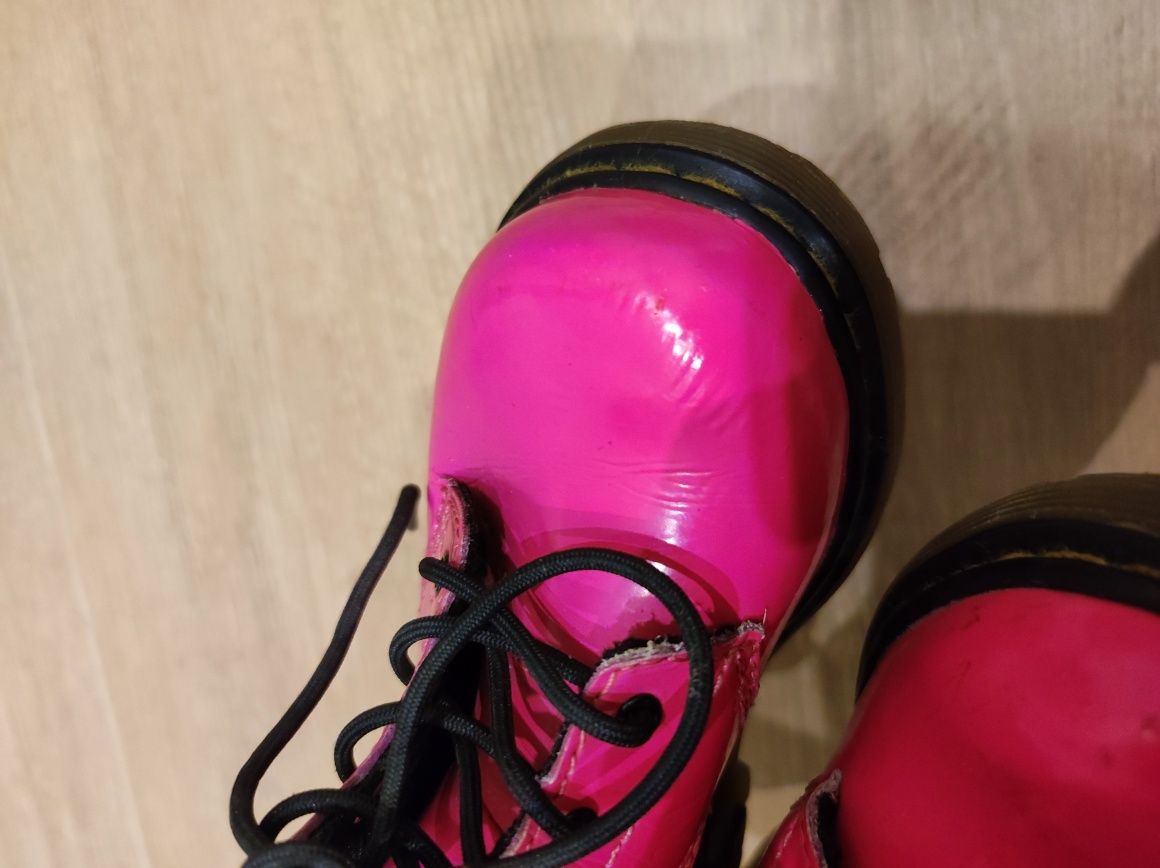 Buciki za kostkę/glany dr Martens ròżowe