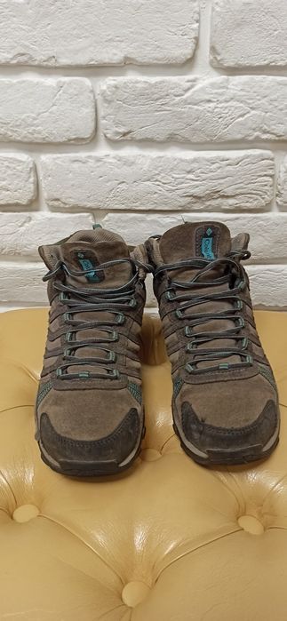 Трекінгові черевики Salomon, EU38