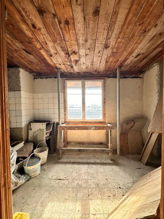 Продається гараж в 3 поверхи