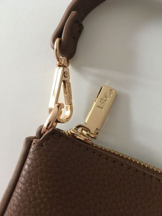 Mala pequena com alça