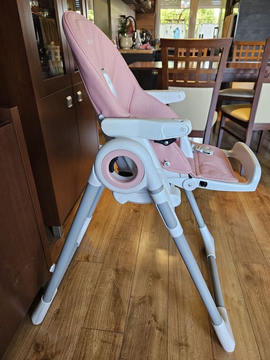 Krzesełko dzieciece.