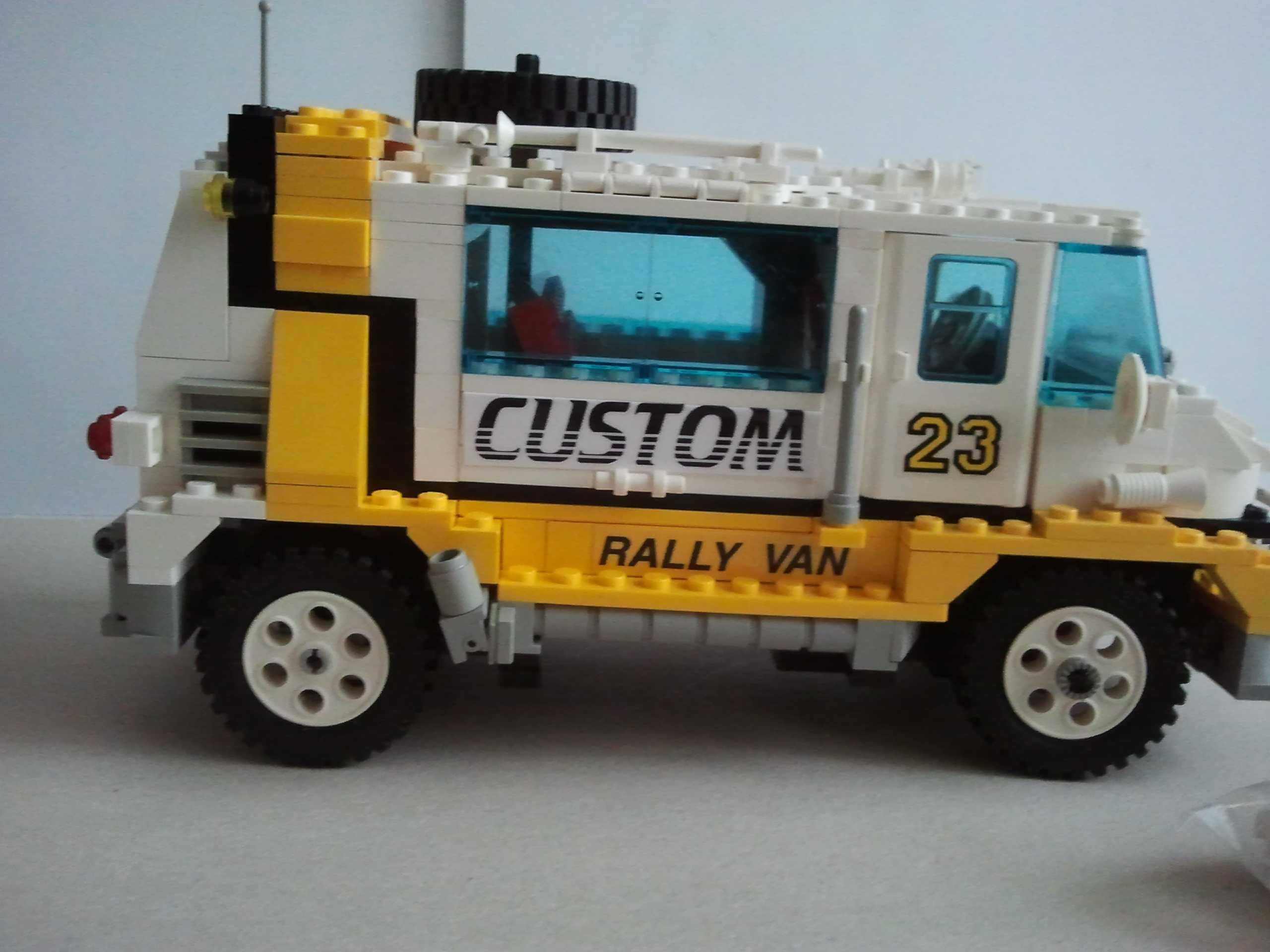 lego 5550- Custom Rally Van