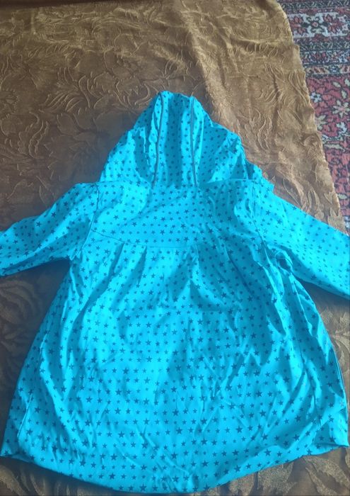 Куртка не промокаюча