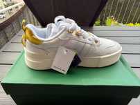 Sapatilhas Lacoste novas