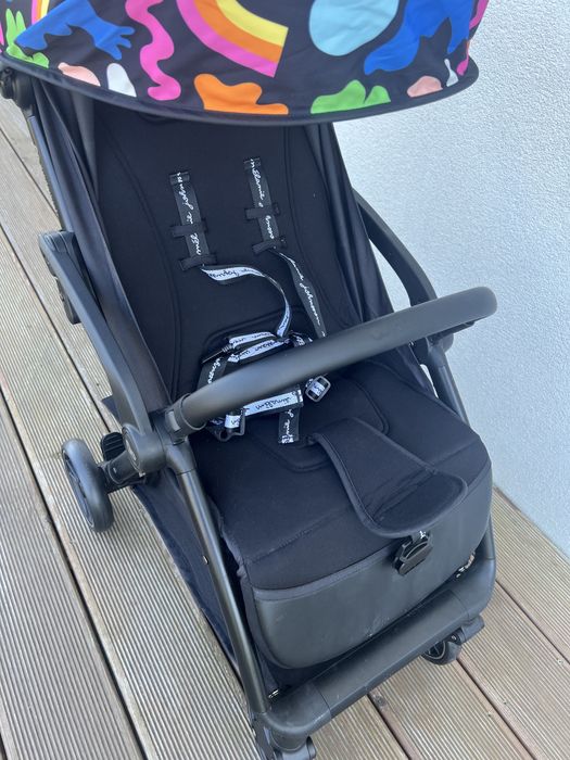 Apino kolorowy wozek spacerowy