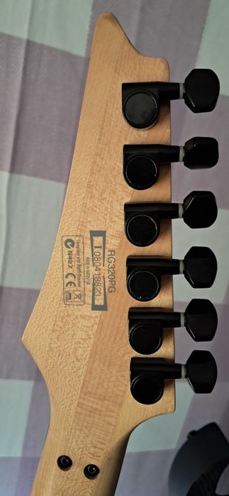 Электрогитара ibanez RG 320  PG P2